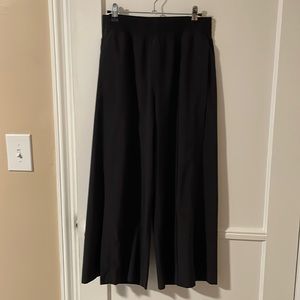 Pre-loved Lululemon wide leg pants ❤️